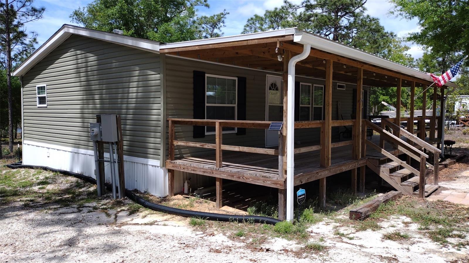 Listing photo id 0 for 105 Slipper Way