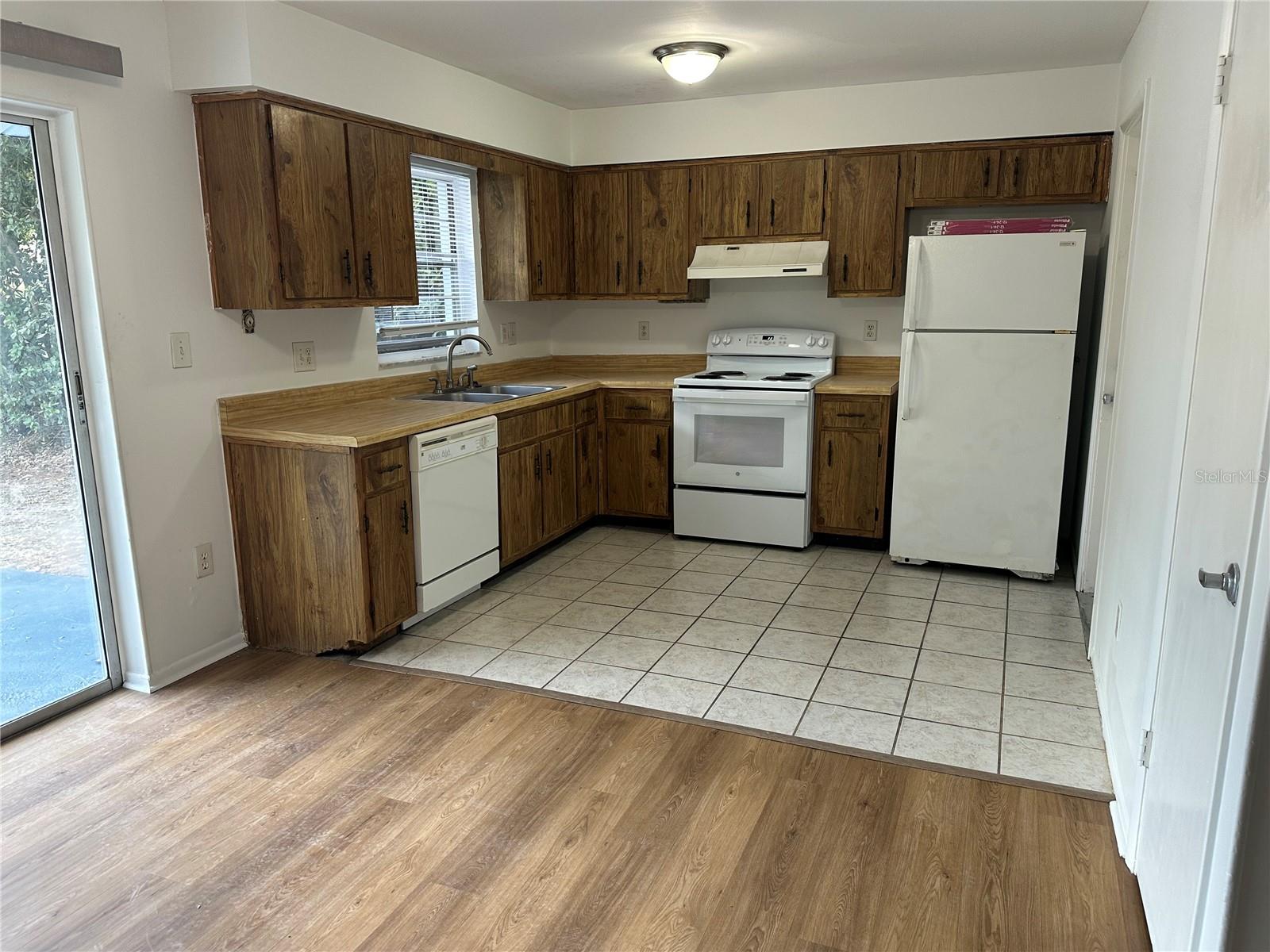 Image 11 of 29 For 4401 20th Drive