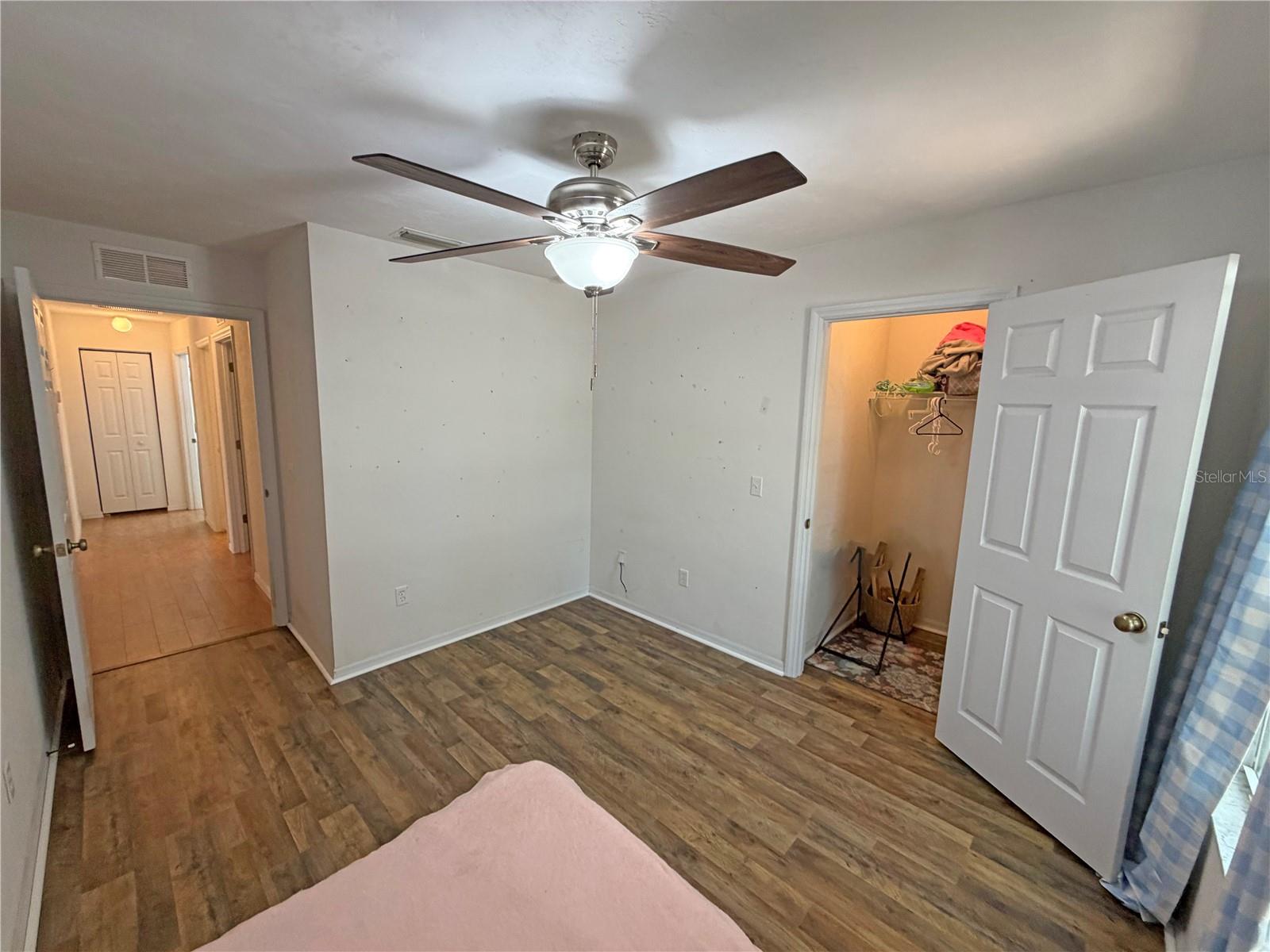 Image 9 of 32 For 22921 60th Lane