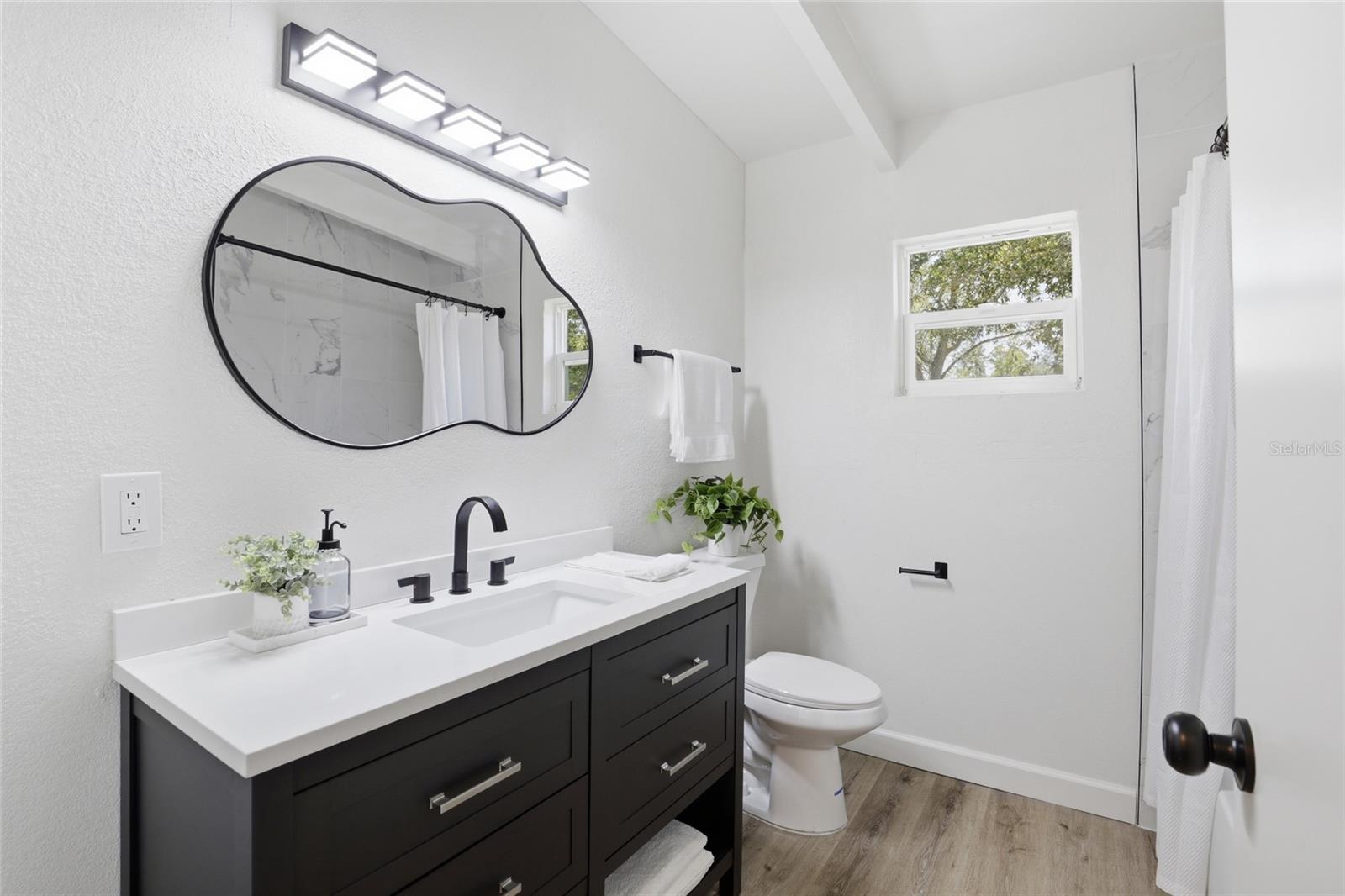 Image 26 of 32 For 1214 28th Avenue