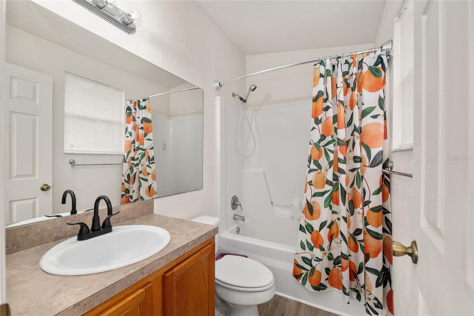 Image 29 of 34 For 3960 20th Avenue 1010