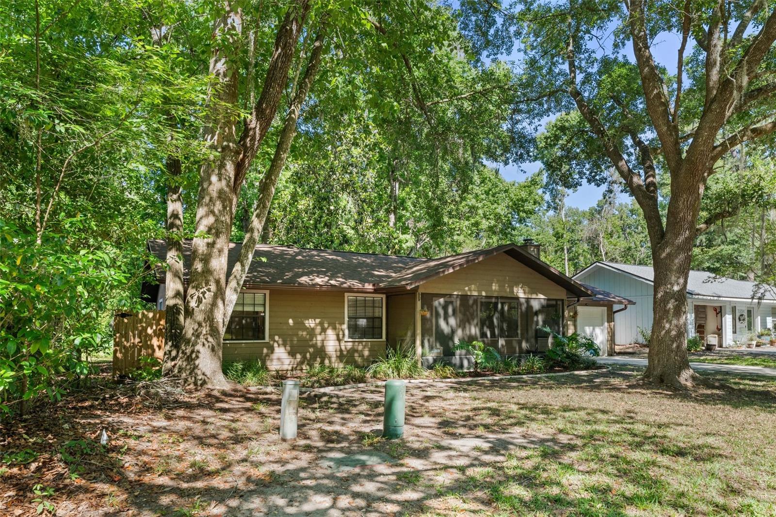 Image 3 of 36 For 3724 53rd Terrace