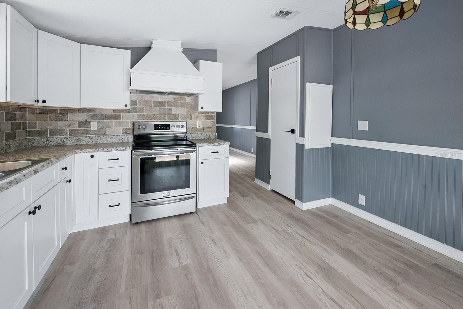 Image 23 of 67 For 554 County Road 21