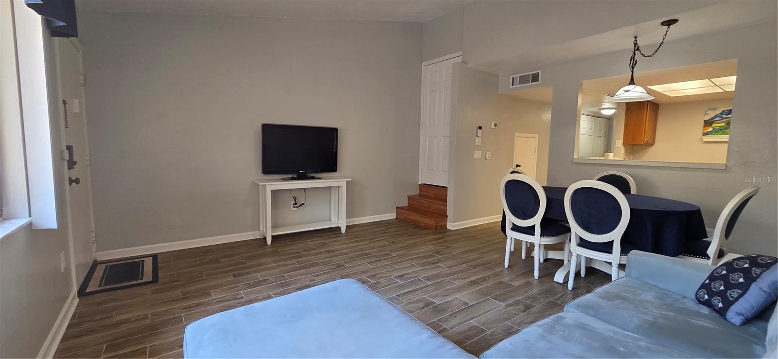 Image 6 of 27 For 2508 35th Place 40