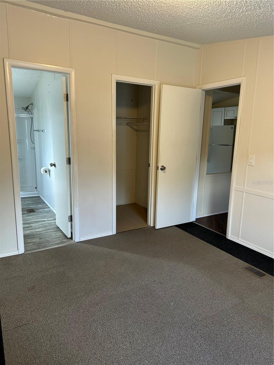 Image 12 of 24 For 212 Ashley Street