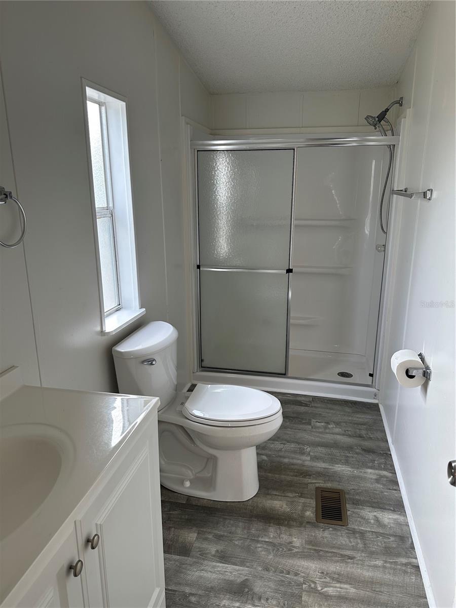 Image 13 of 24 For 212 Ashley Street