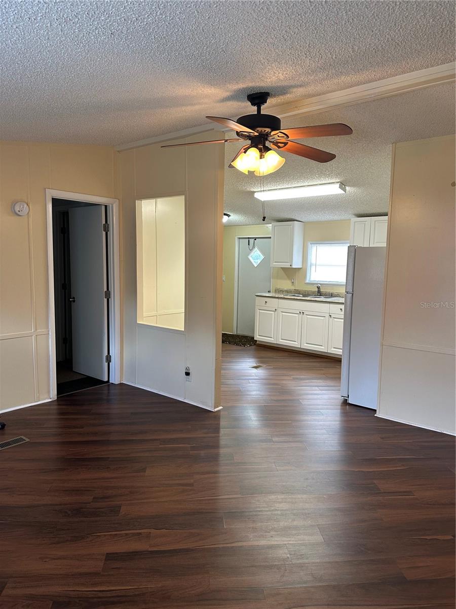 Image 9 of 24 For 212 Ashley Street