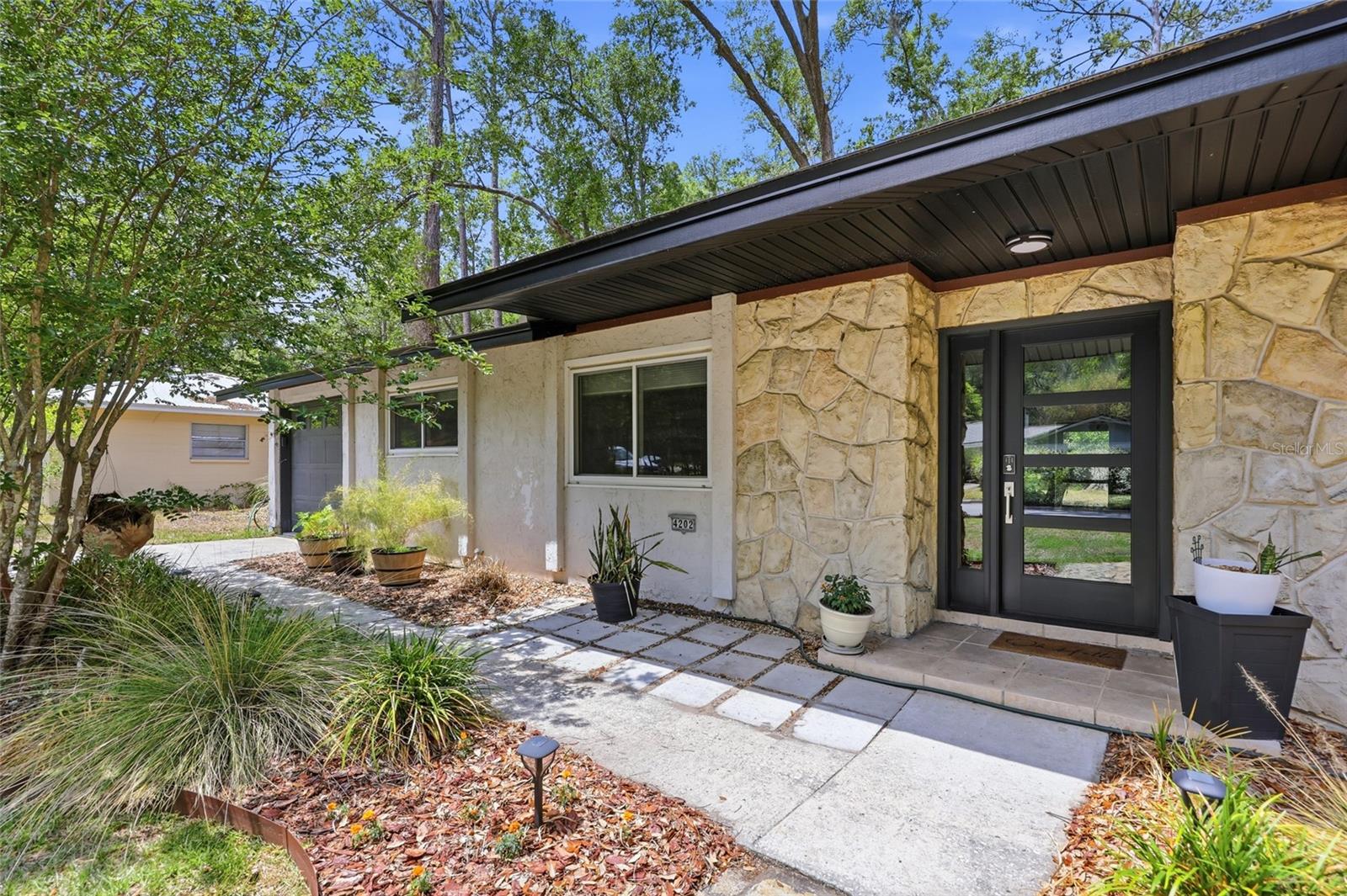 Image 4 of 29 For 4202 15th Place