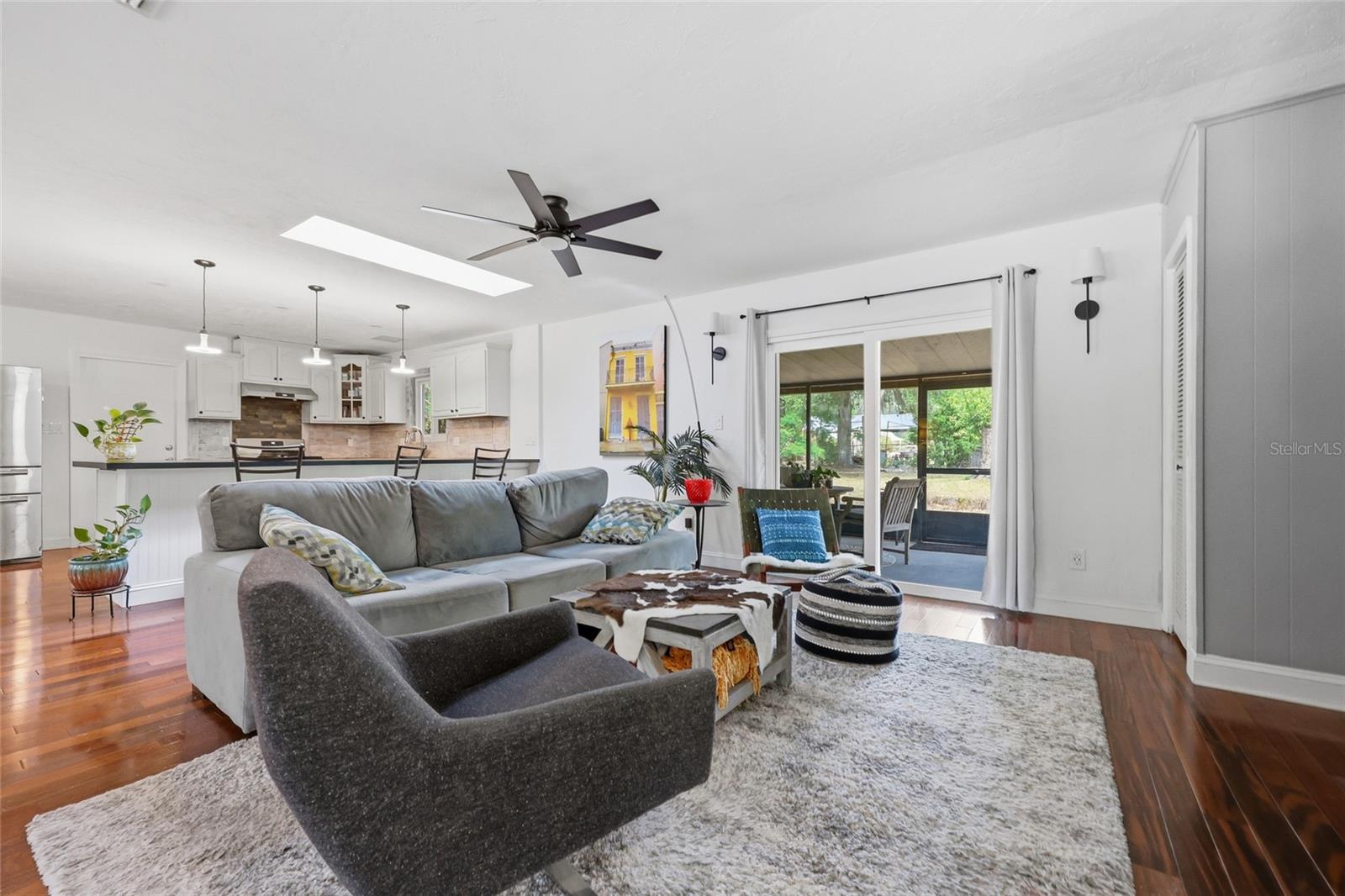 Image 5 of 29 For 4202 15th Place