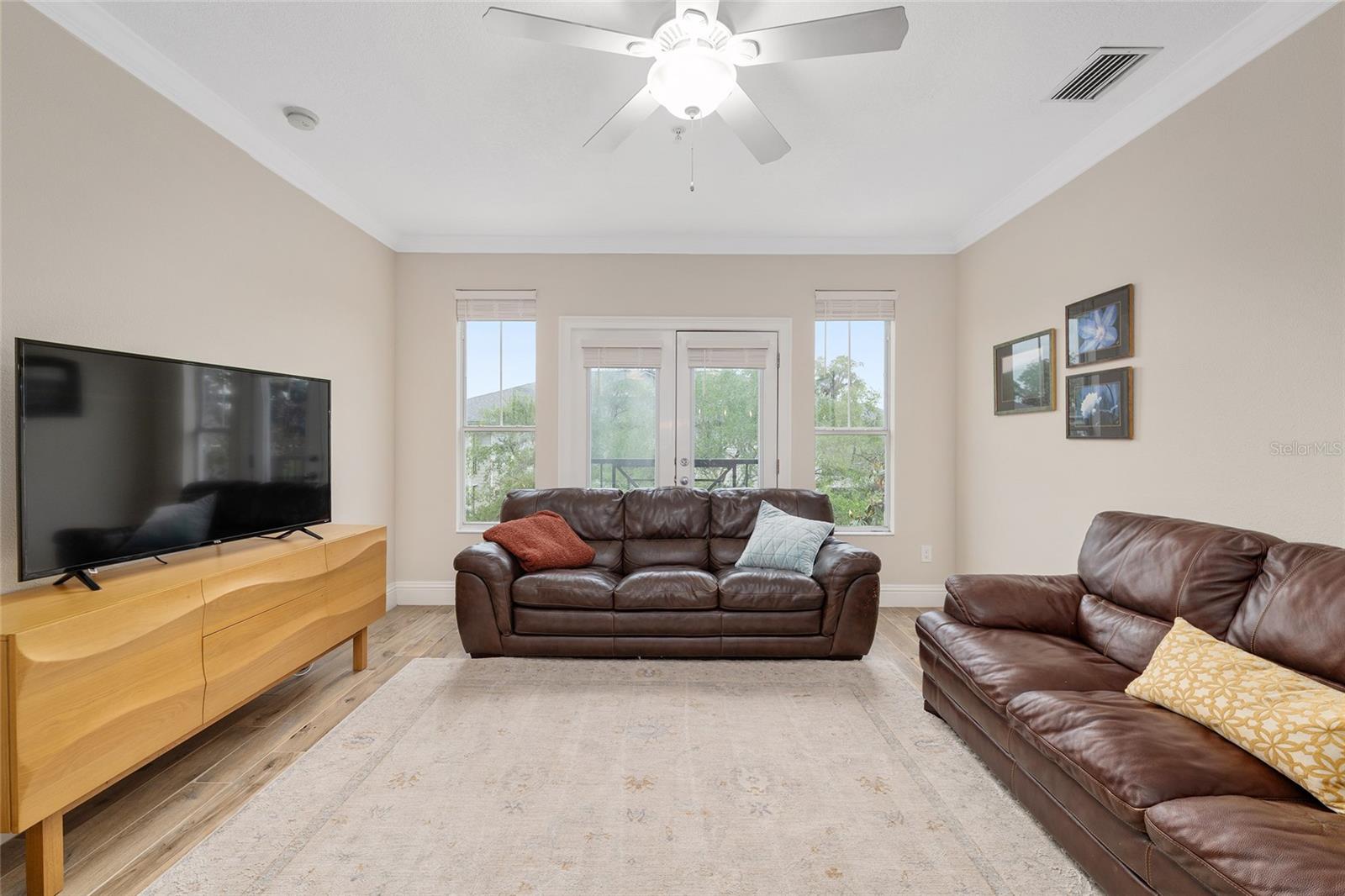 Image 10 of 37 For 1185 9th Road 405