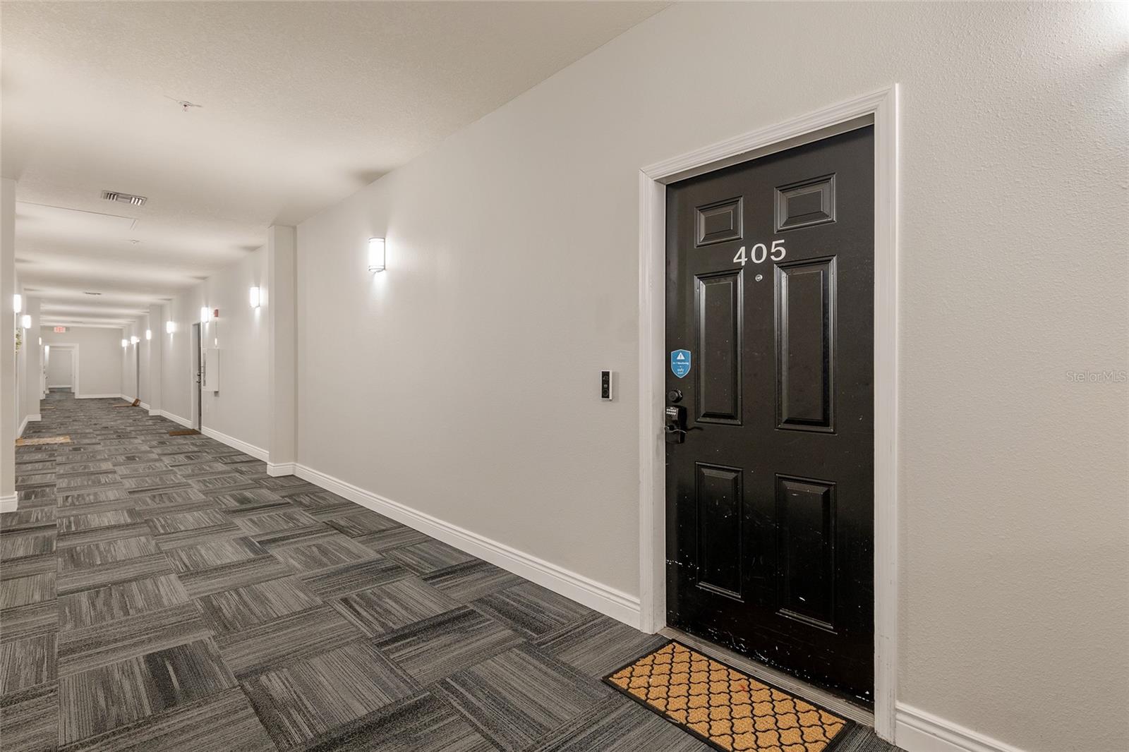Image 4 of 37 For 1185 9th Road 405