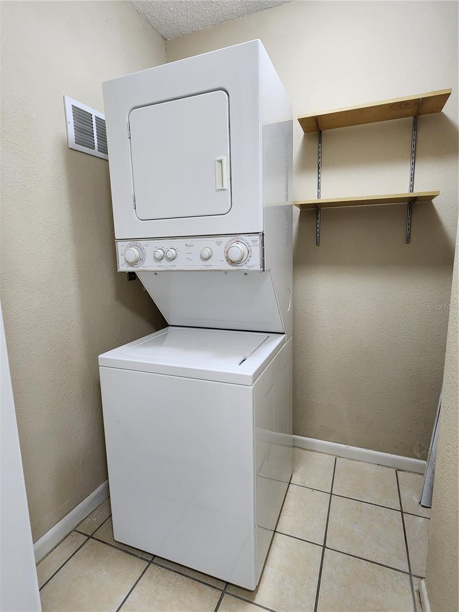 Image 14 of 21 For 507 Nw 39th Rd  237