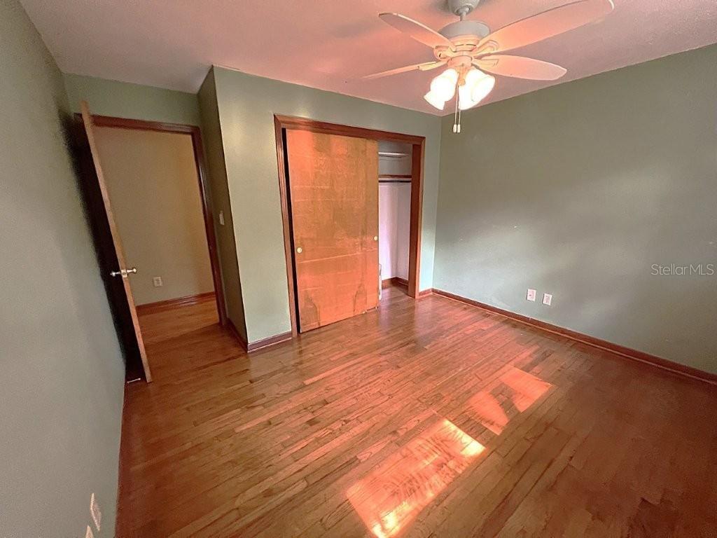 Image 18 of 36 For 106 38th Street