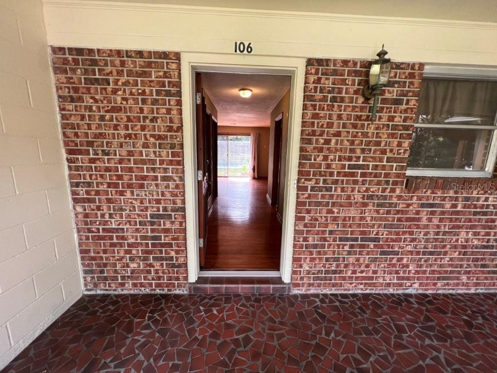 Image 24 of 36 For 106 38th Street