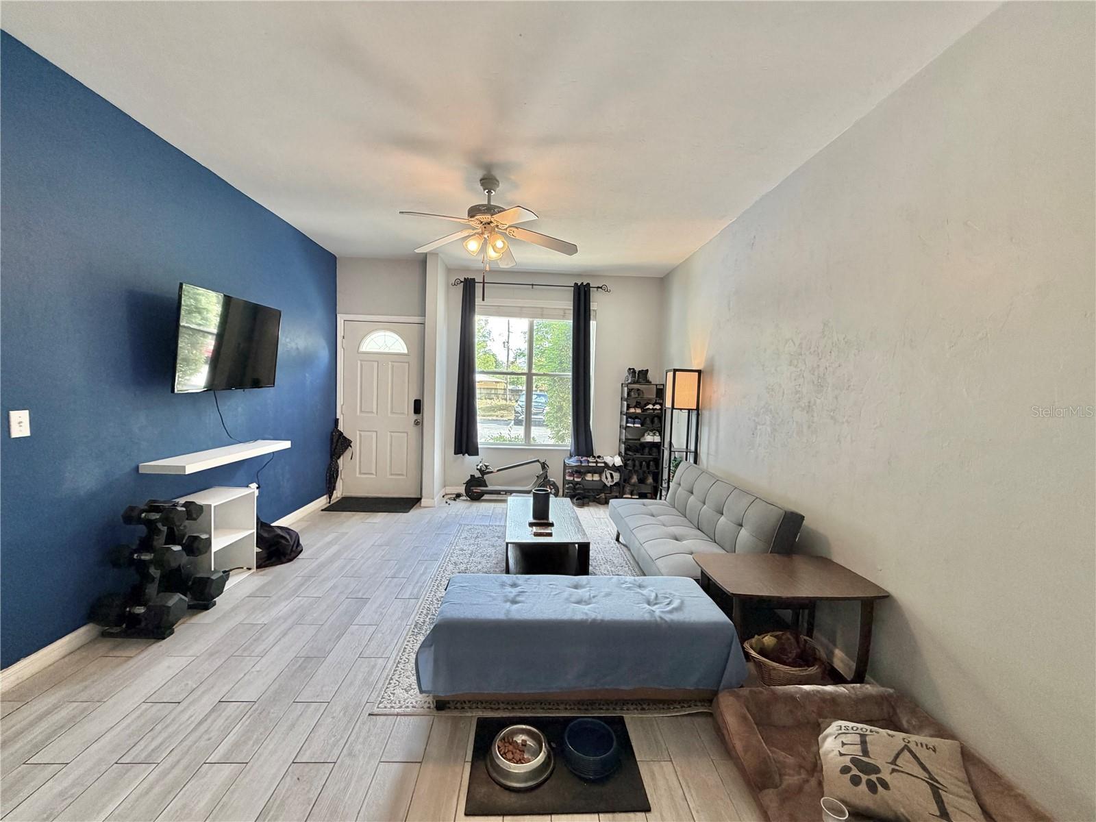Image 3 of 26 For 3575 30th Way 121