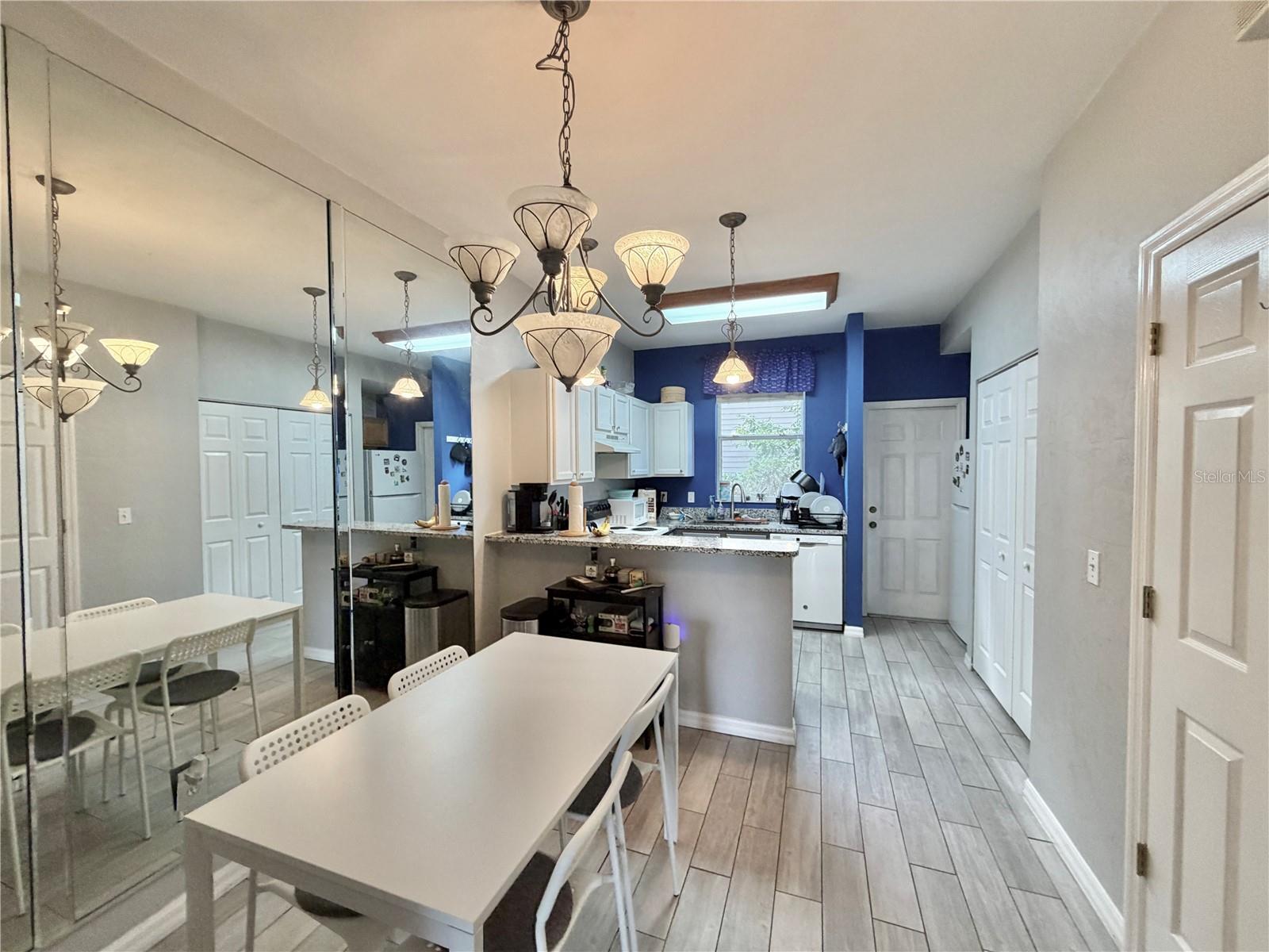 Image 7 of 26 For 3575 30th Way 121