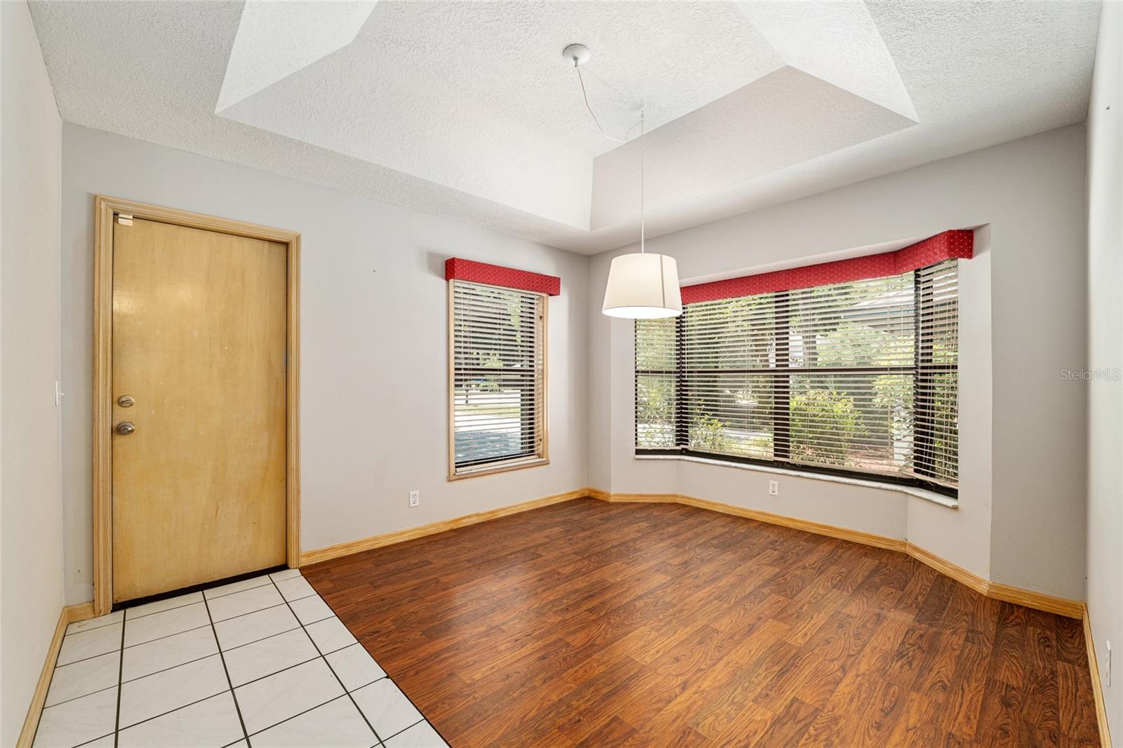Image 34 of 95 For 2023 76th Terrace