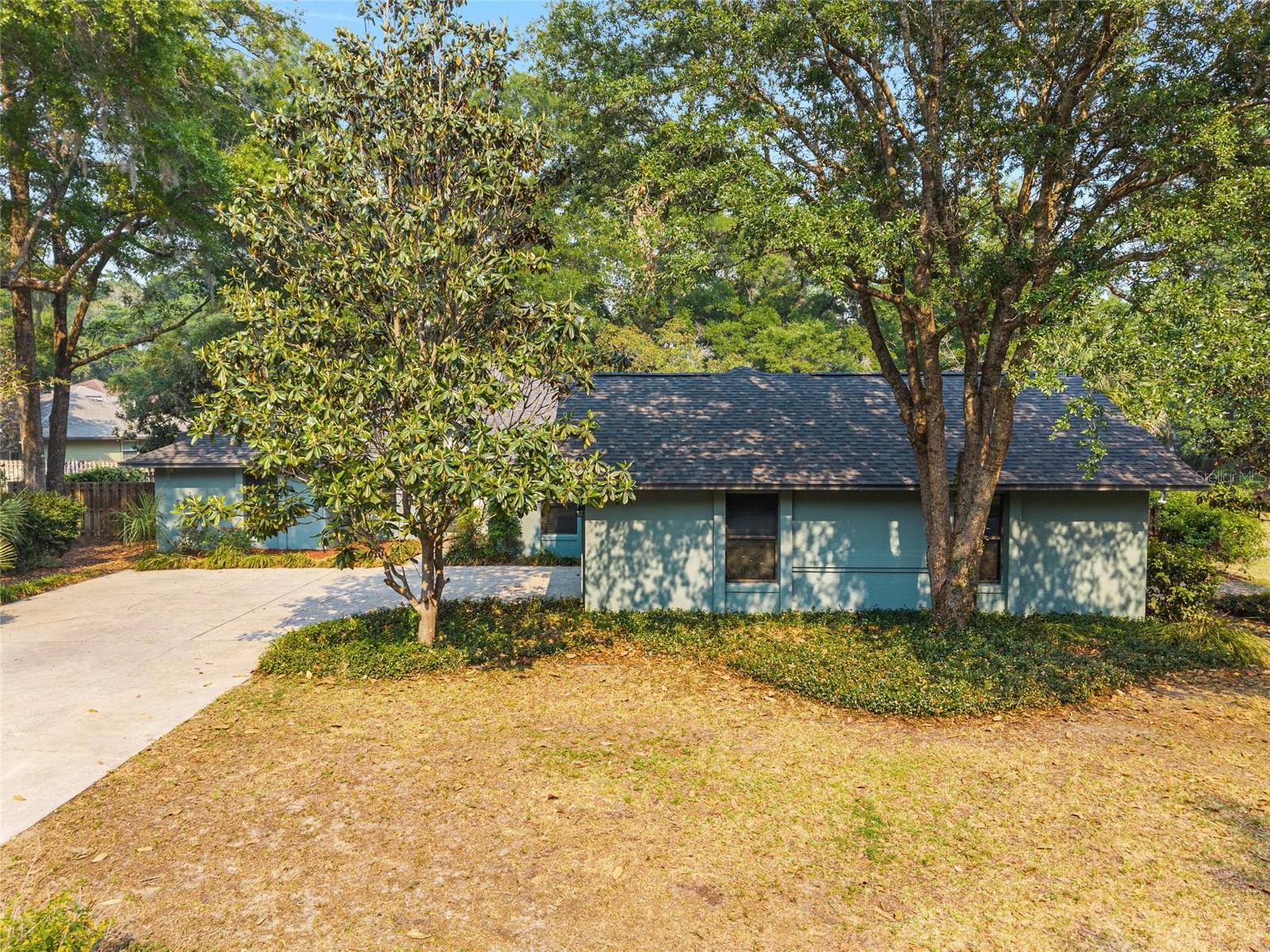 Image 61 of 95 For 2023 76th Terrace
