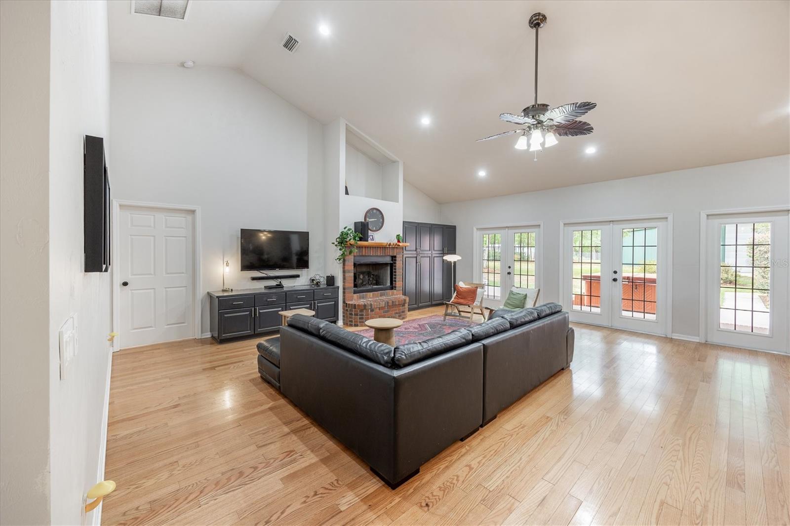 Image 6 of 90 For 9902 124th Terrace