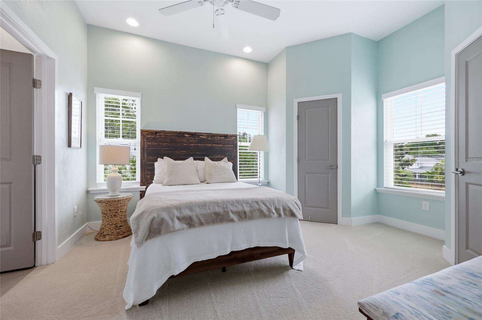 Image 36 of 63 For 742 132nd Drive