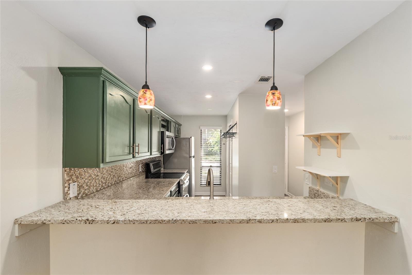 Image 10 of 40 For 2738 39th Drive