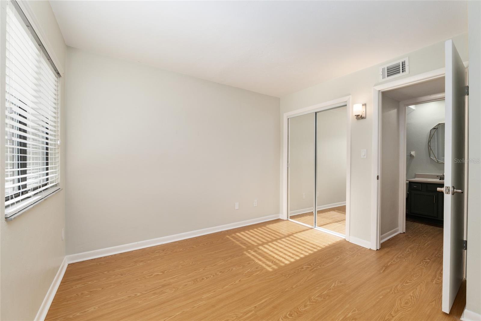 Image 12 of 40 For 2738 39th Drive