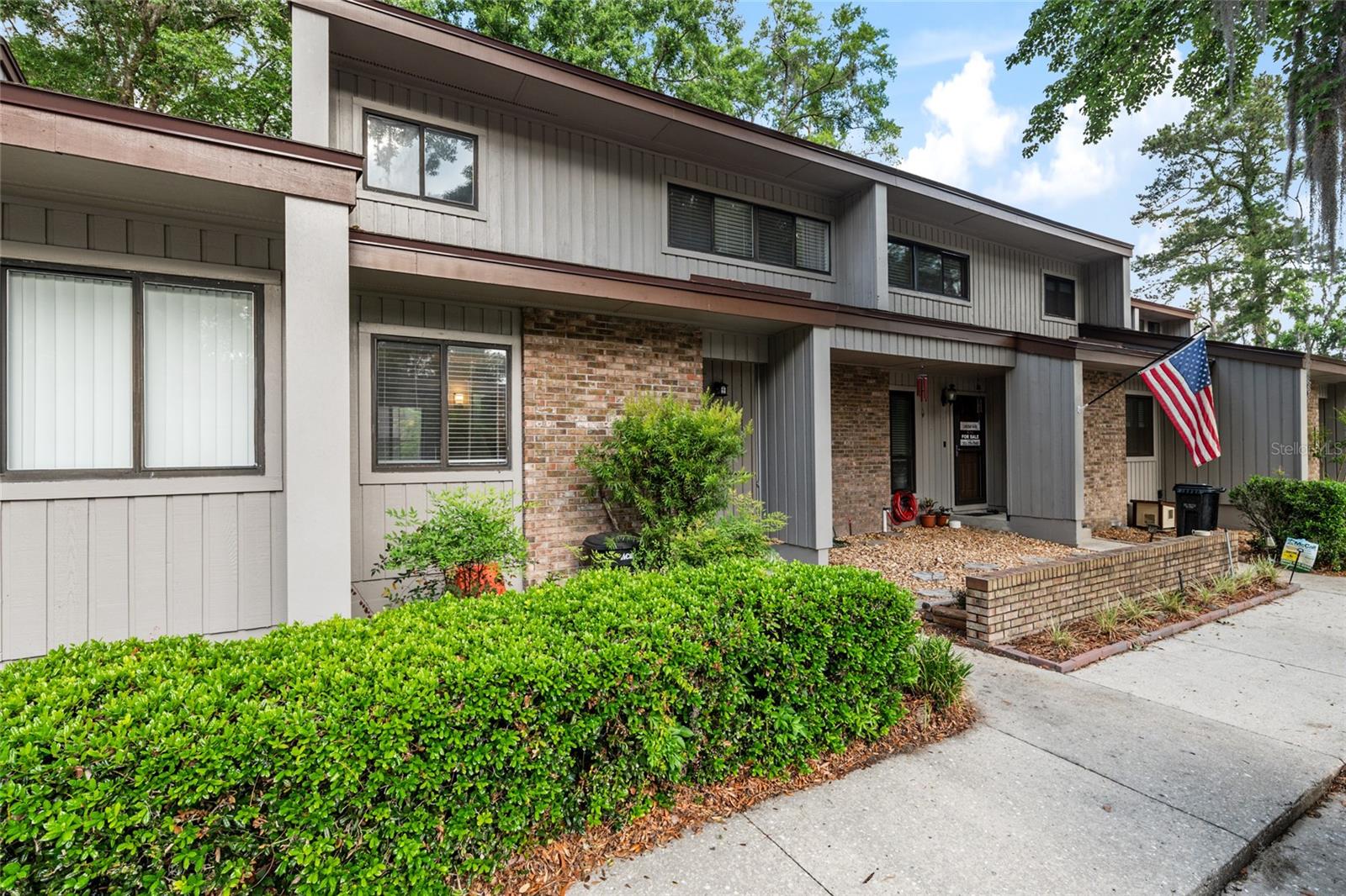 Image 2 of 40 For 2738 39th Drive