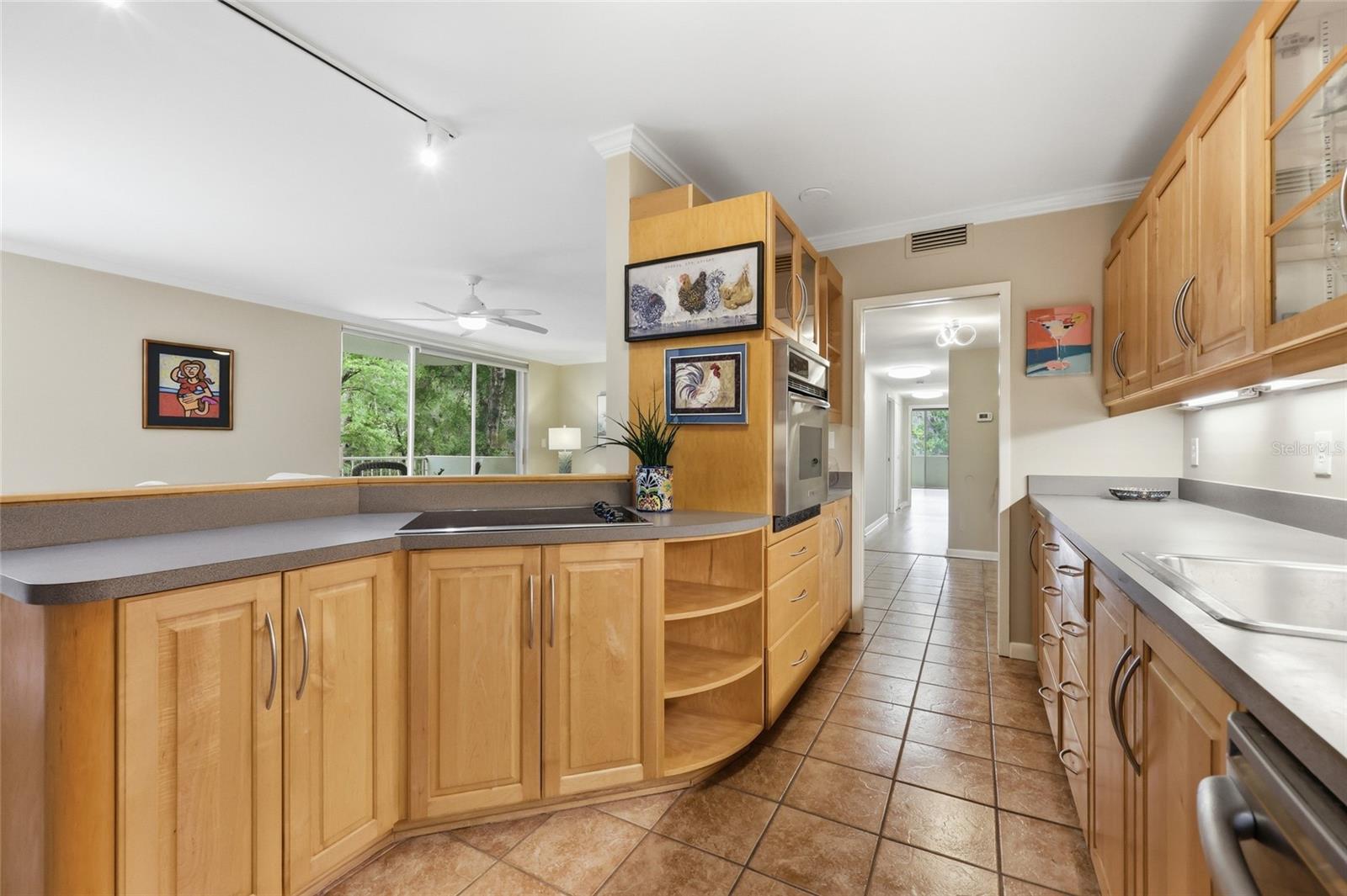 Image 10 of 34 For 1719 23rd Avenue 3e