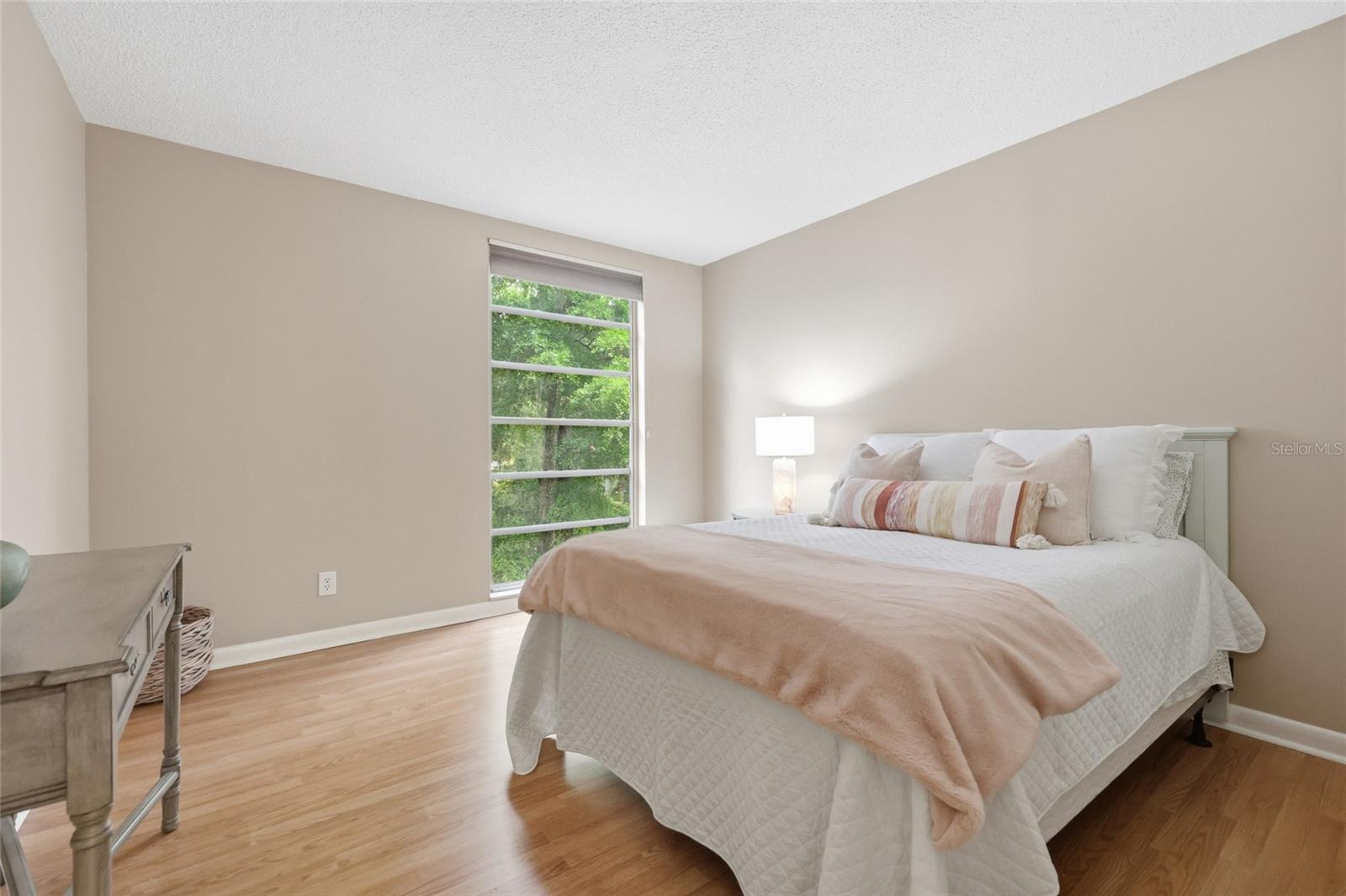 Image 17 of 34 For 1719 23rd Avenue 3e