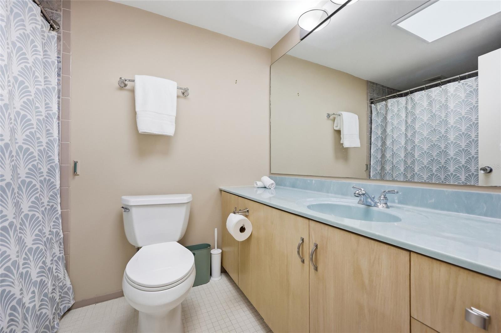 Image 19 of 34 For 1719 23rd Avenue 3e