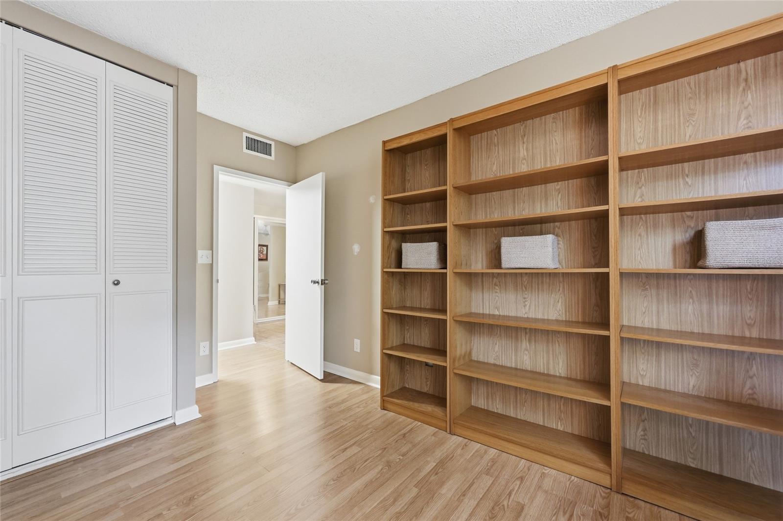 Image 21 of 34 For 1719 23rd Avenue 3e
