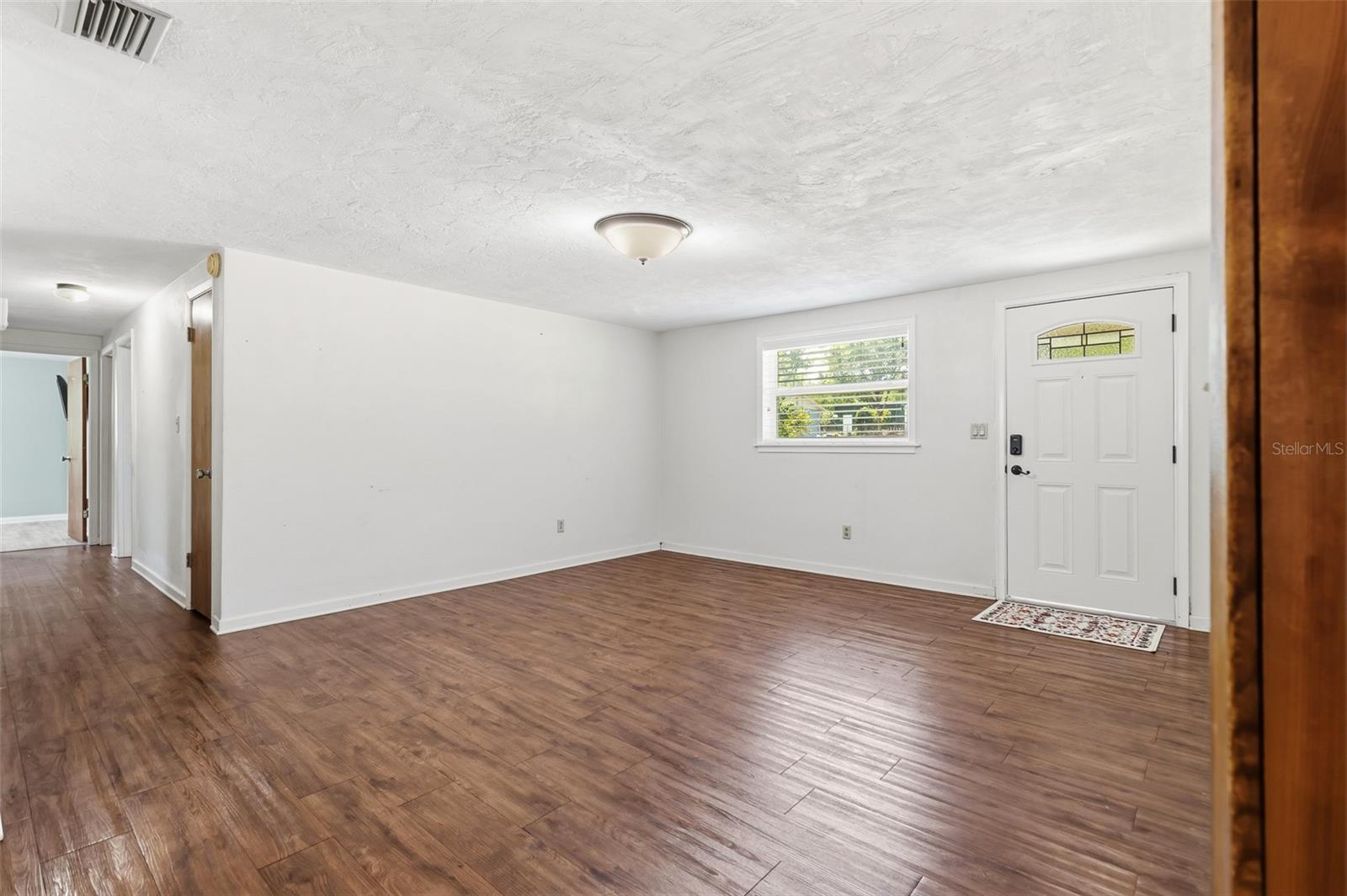 Image 11 of 41 For 17351 243rd Street