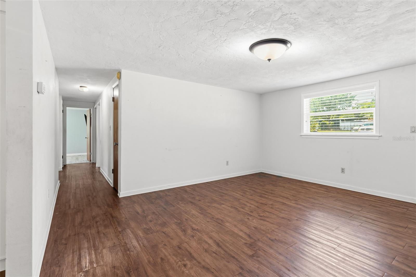 Image 13 of 41 For 17351 243rd Street