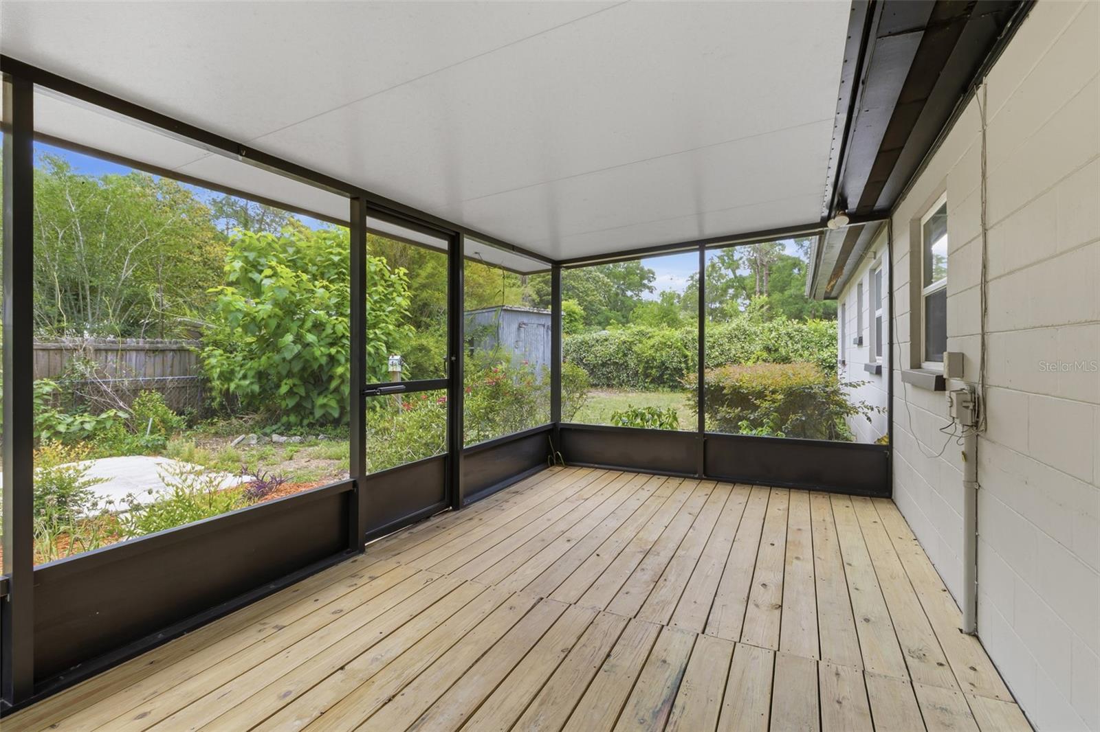 Image 34 of 41 For 17351 243rd Street