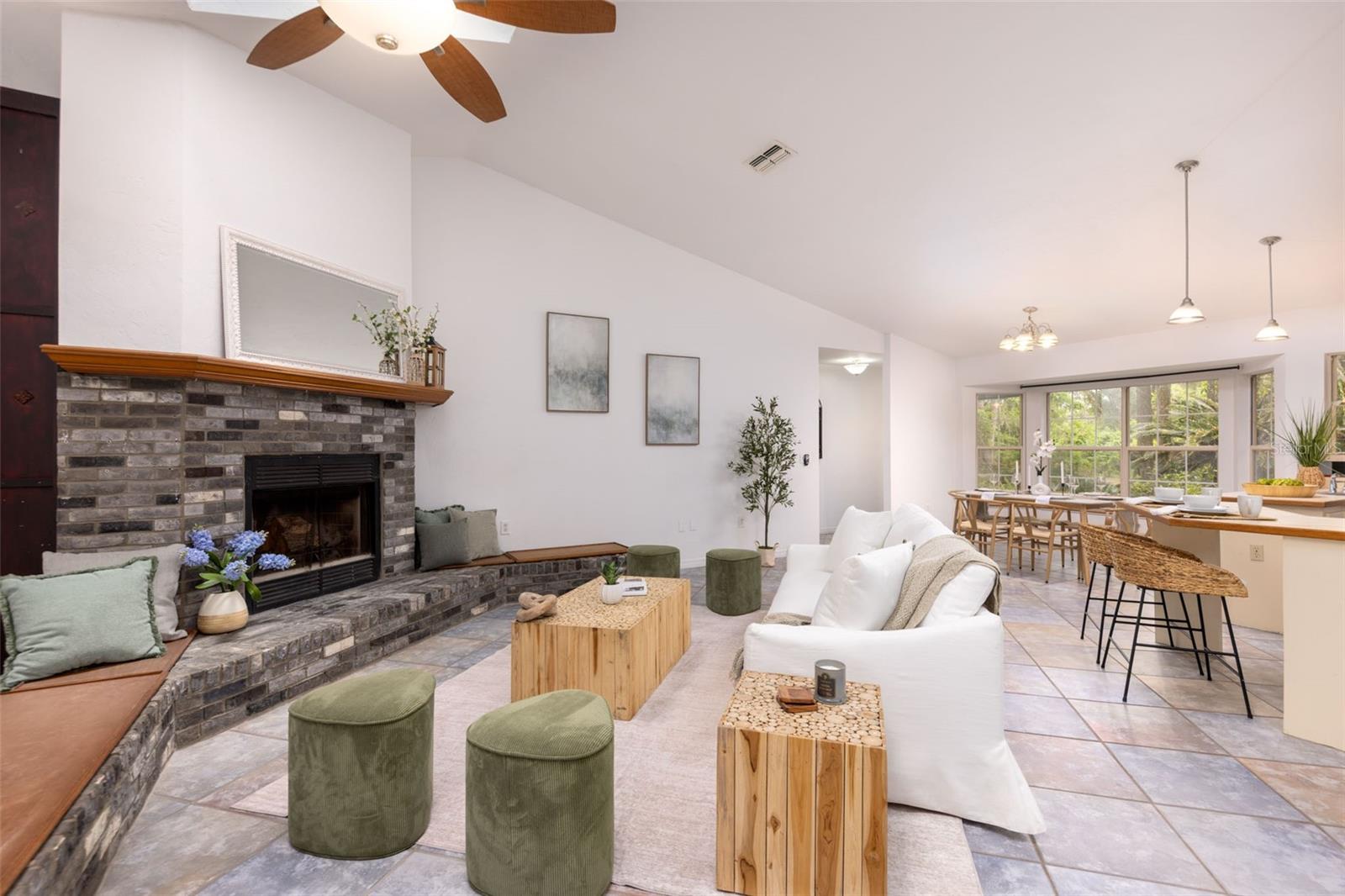 Image 11 of 41 For 818 202nd Street