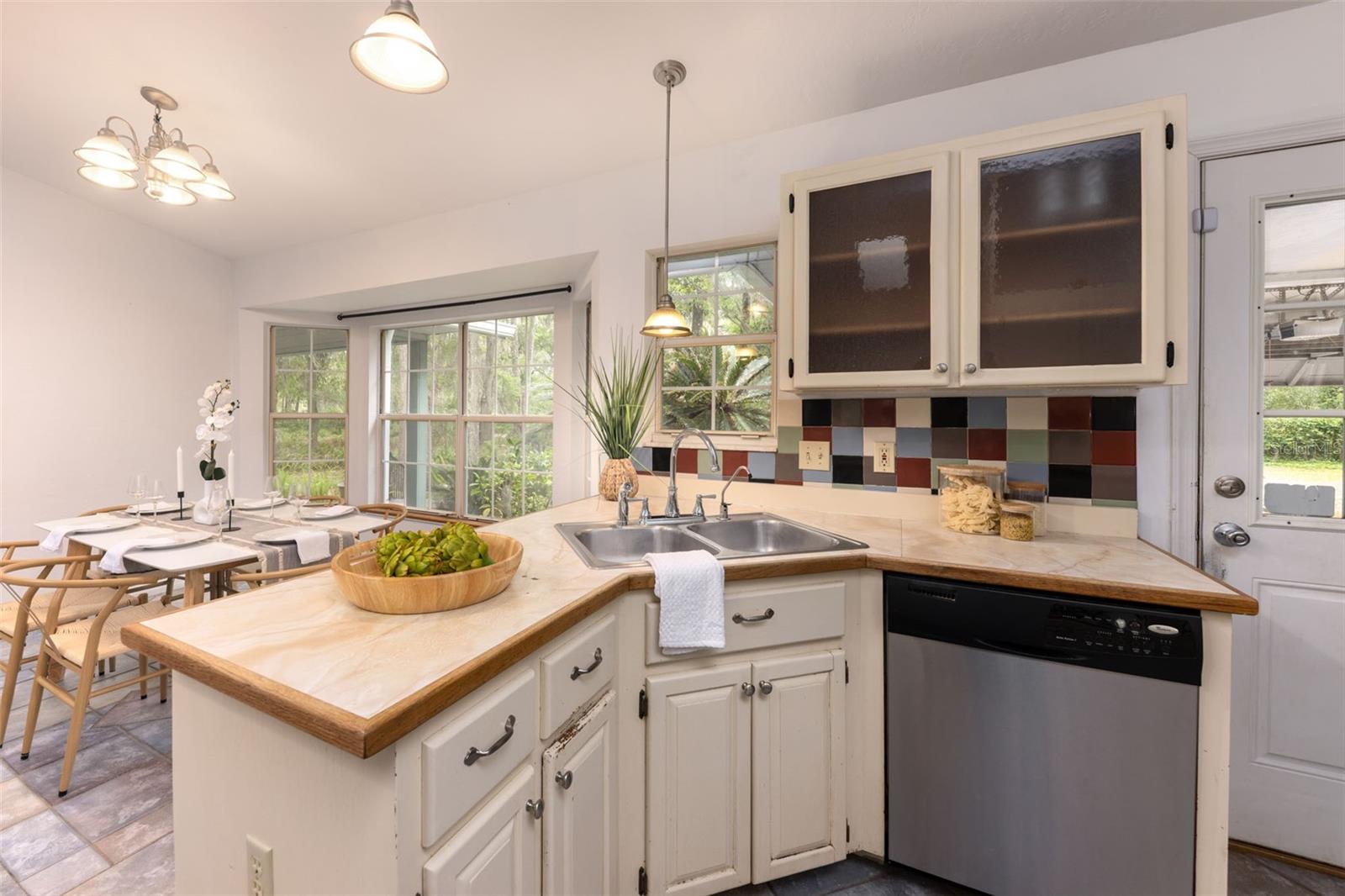 Image 13 of 41 For 818 202nd Street