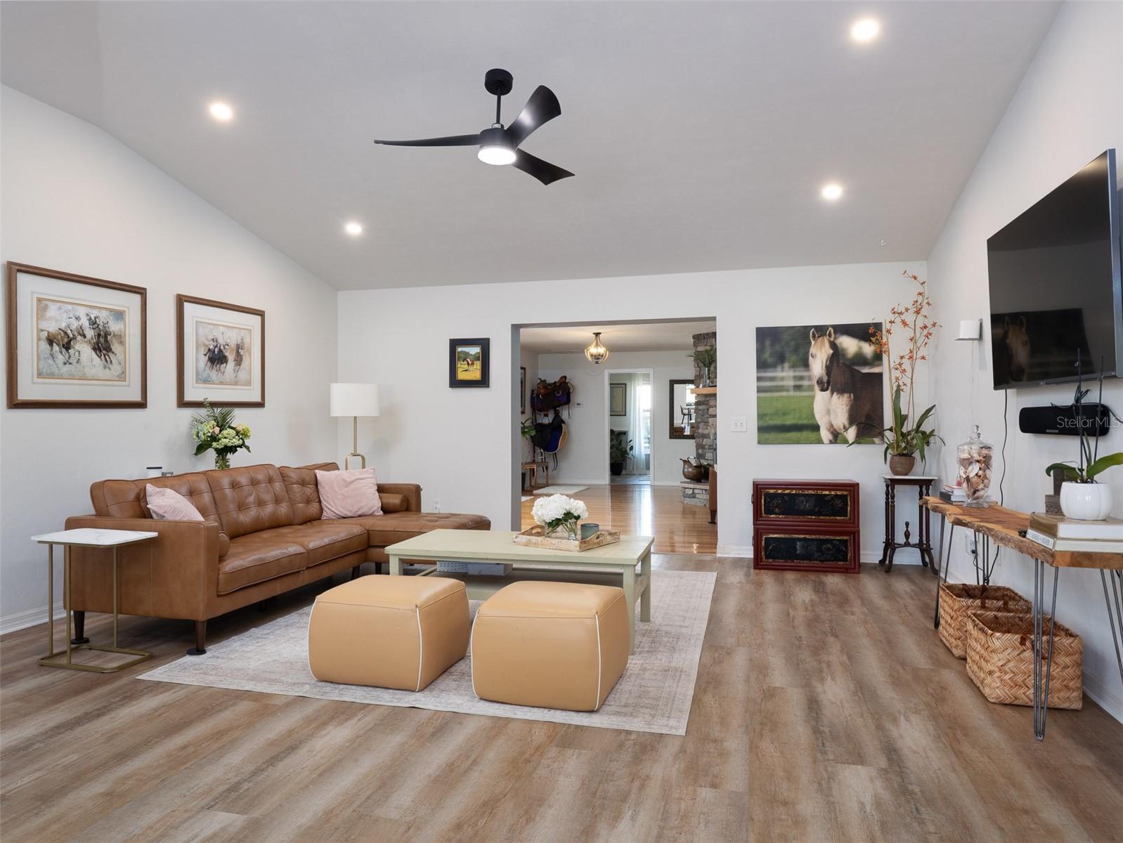 Image 10 of 42 For 23053 142nd Avenue