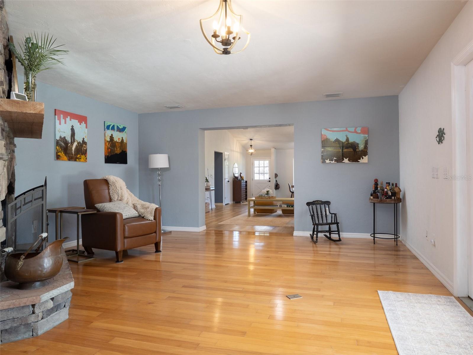 Image 12 of 42 For 23053 142nd Avenue