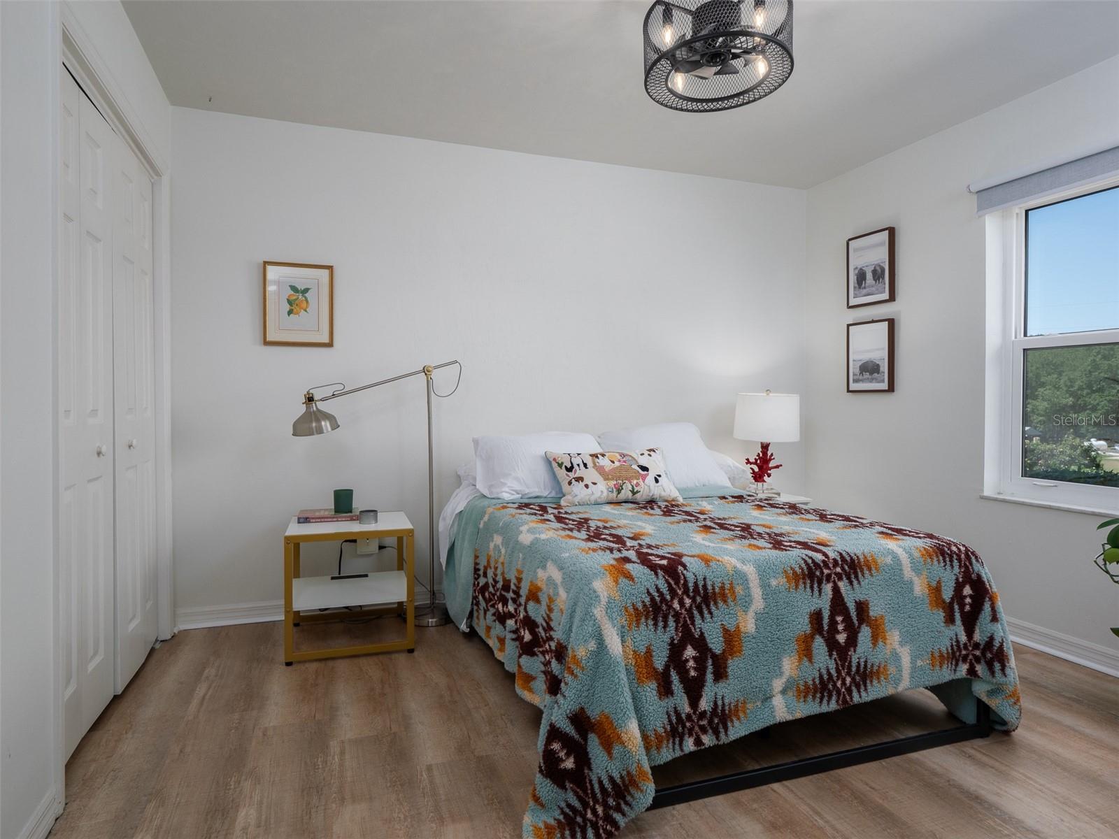 Image 21 of 42 For 23053 142nd Avenue