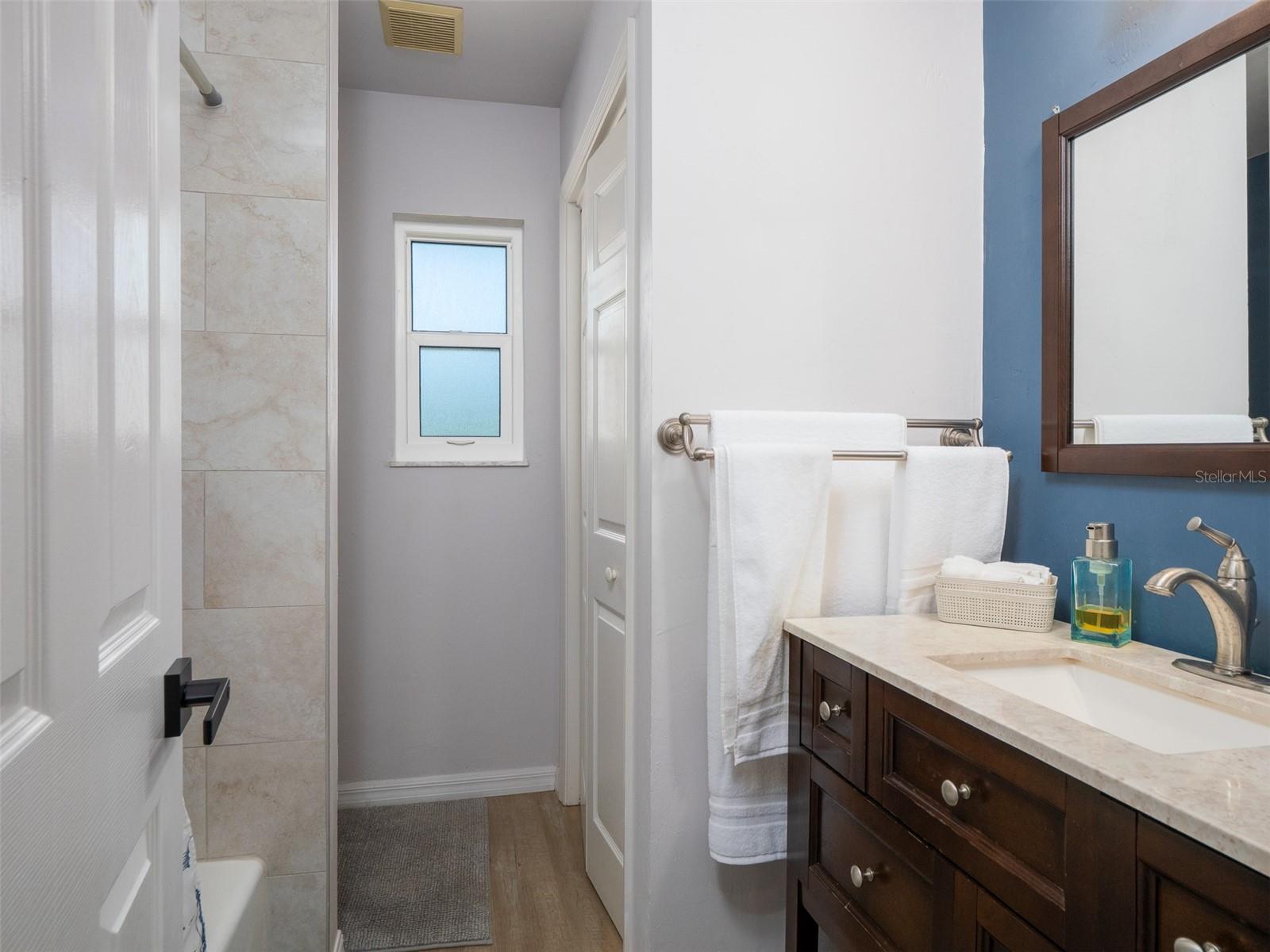Image 22 of 42 For 23053 142nd Avenue