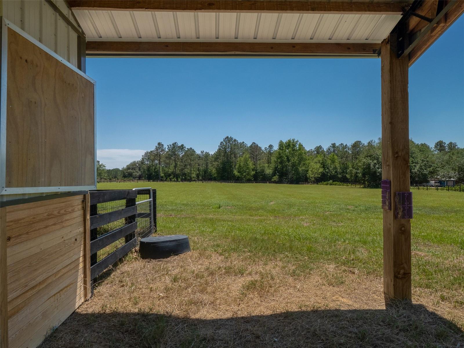 Image 34 of 42 For 23053 142nd Avenue