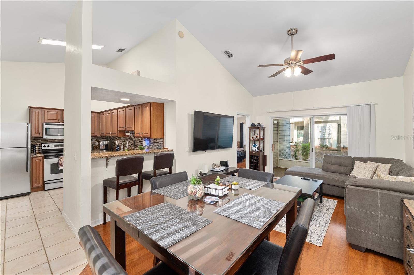 Image 14 of 41 For 4700 Archer Road 112
