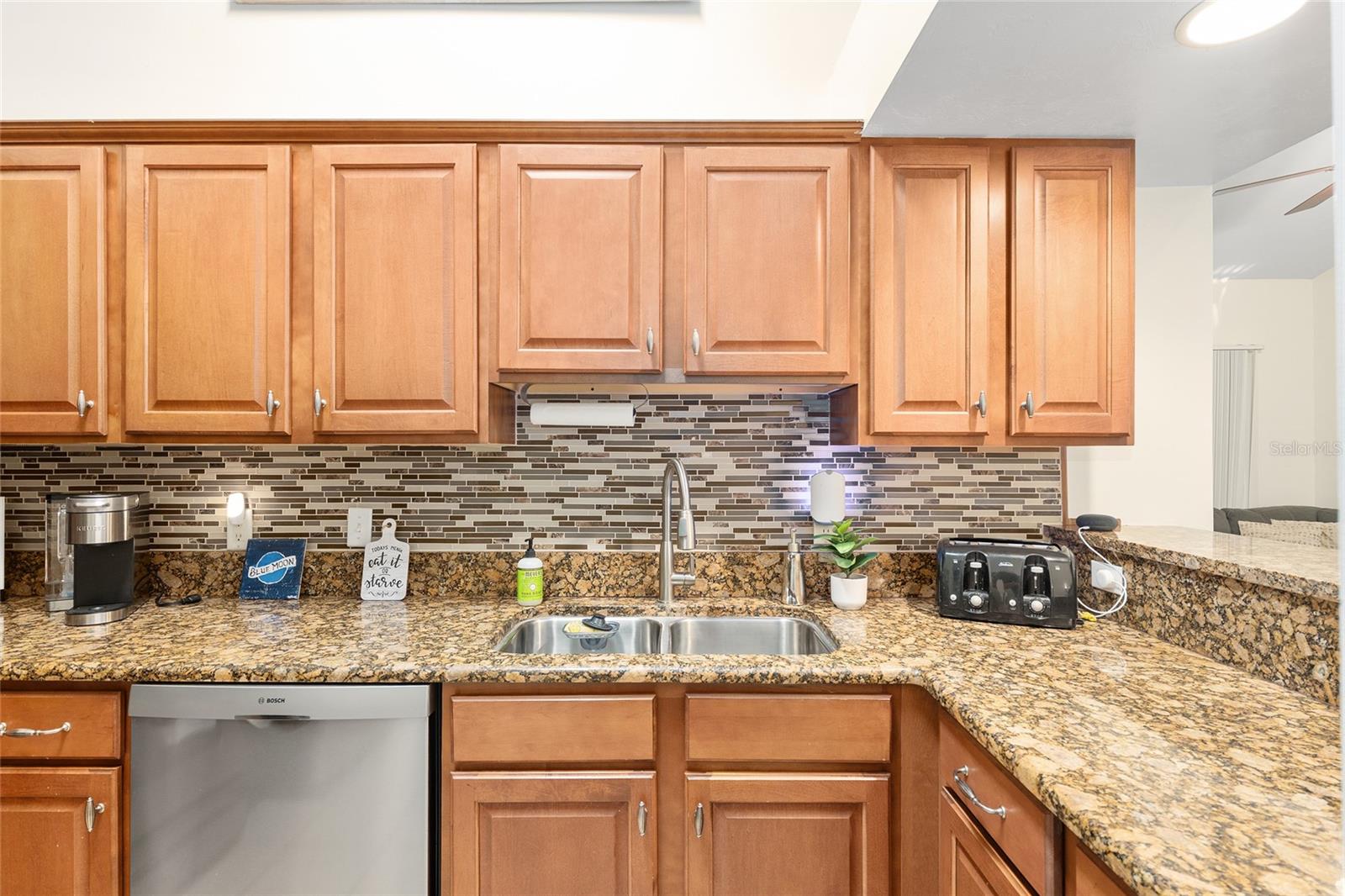 Image 18 of 41 For 4700 Archer Road 112