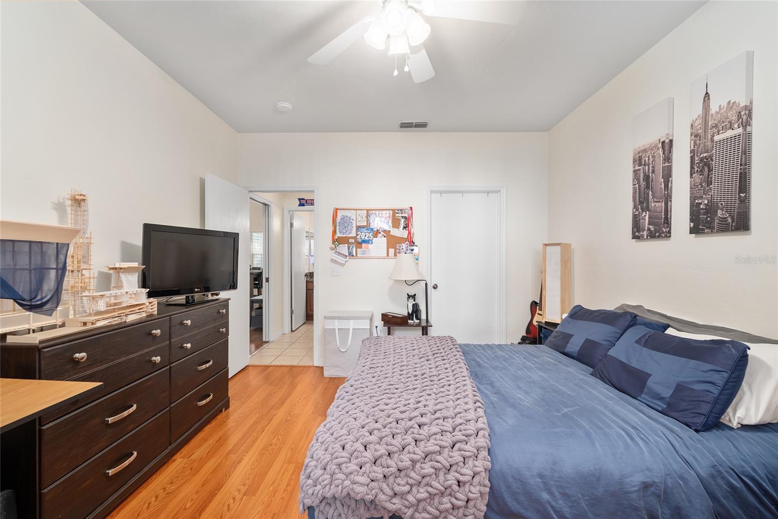 Image 22 of 41 For 4700 Archer Road 112