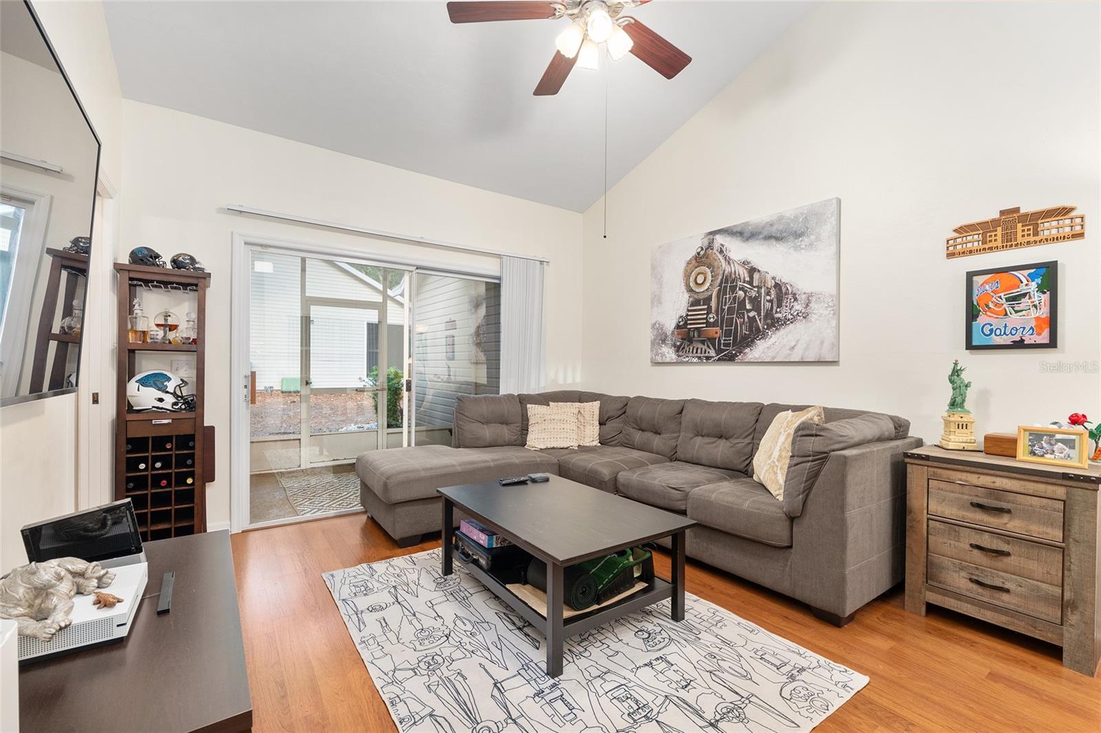 Image 7 of 41 For 4700 Archer Road 112