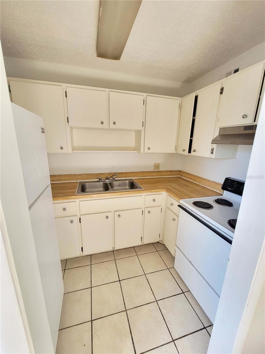 Image 8 of 15 For 914 8th Avenue 26