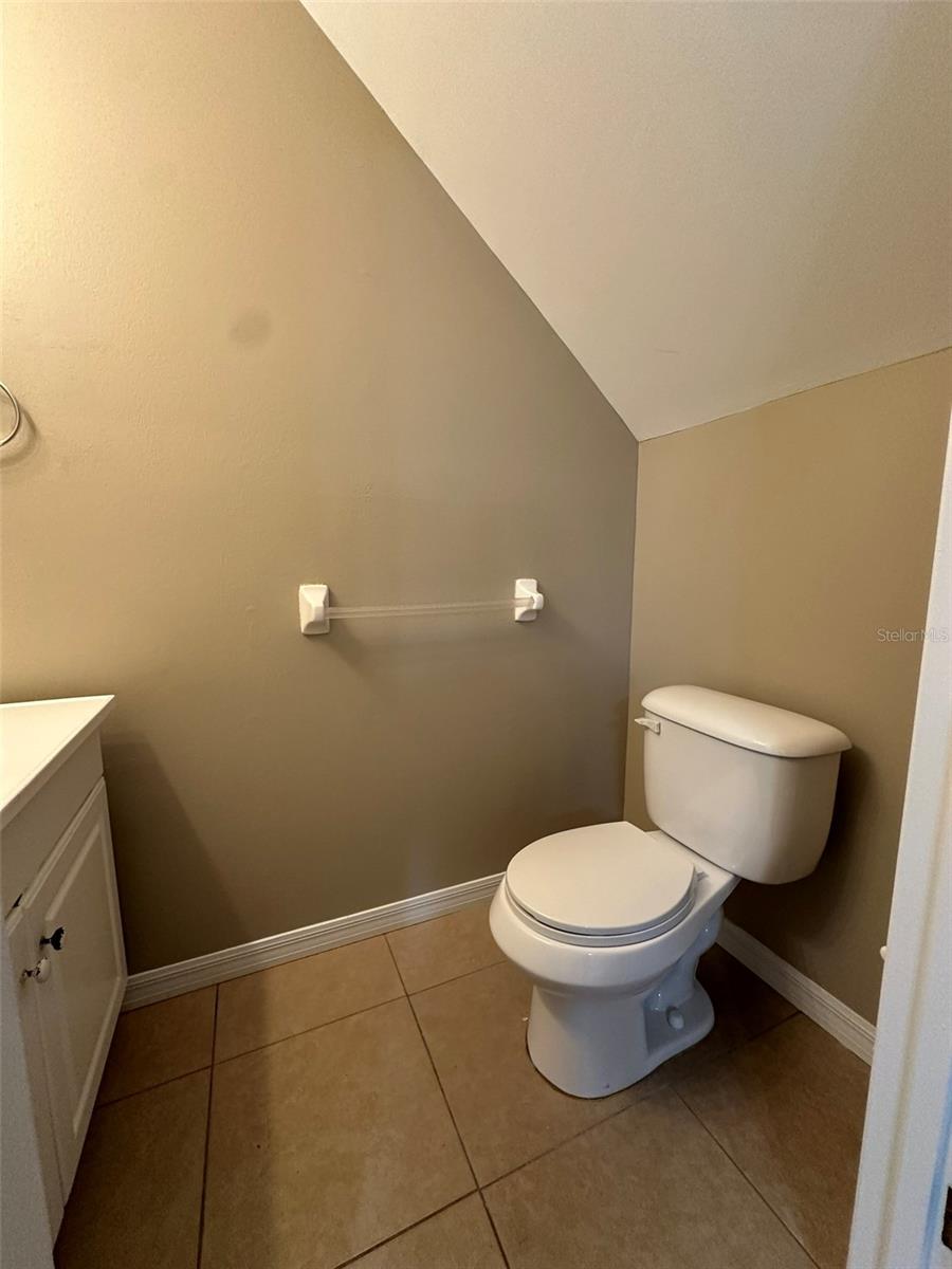 Image 10 of 21 For 2422 4th Terrace