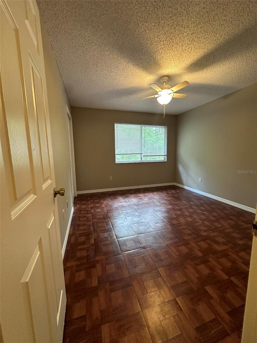 Image 17 of 21 For 2422 4th Terrace