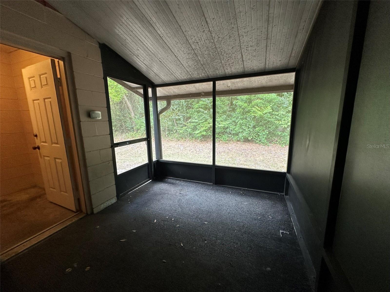 Image 20 of 21 For 2422 4th Terrace