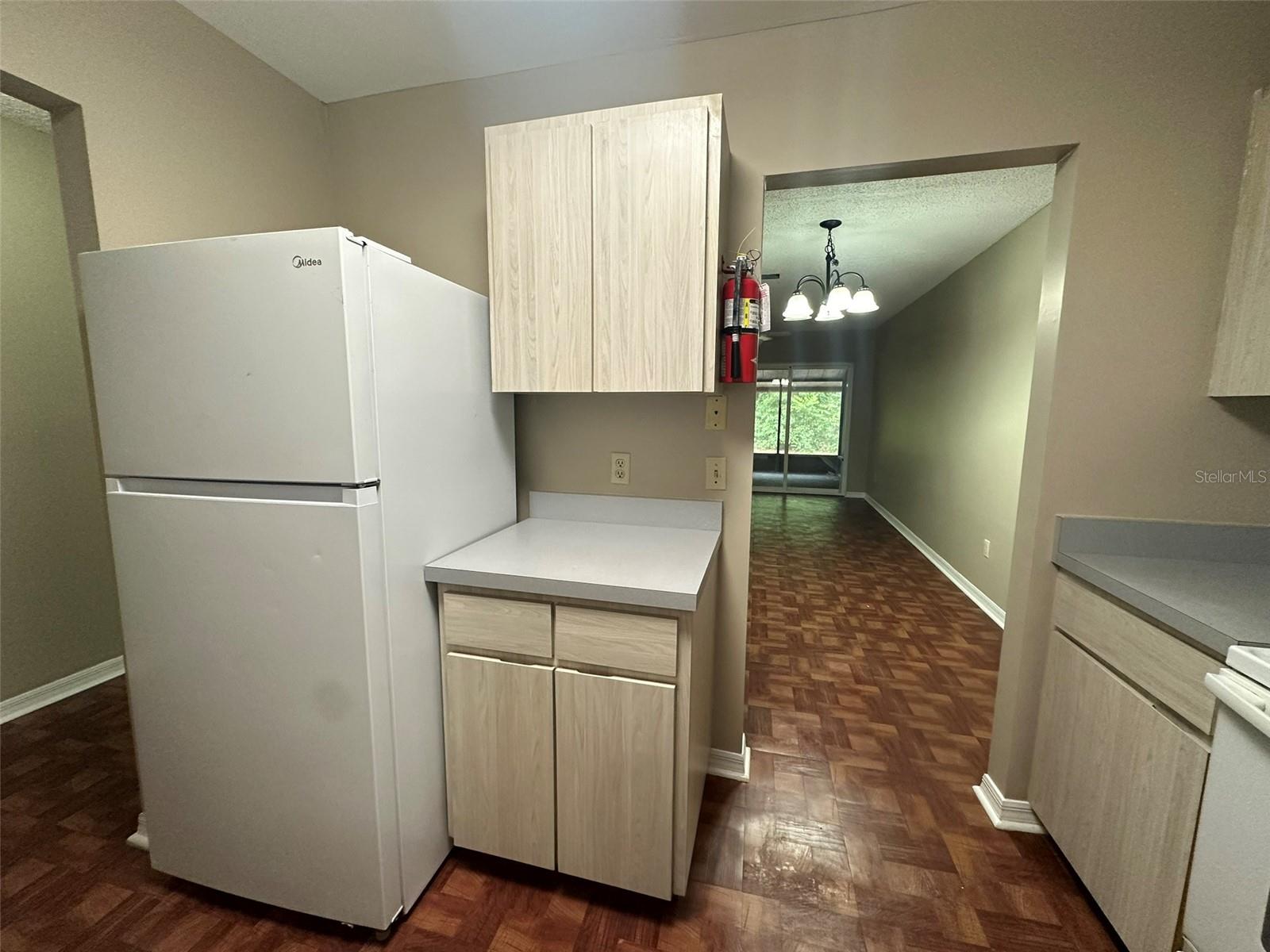 Image 7 of 21 For 2422 4th Terrace